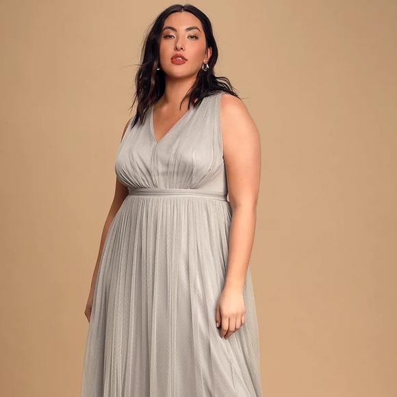 Dress - Picture 2 of 3